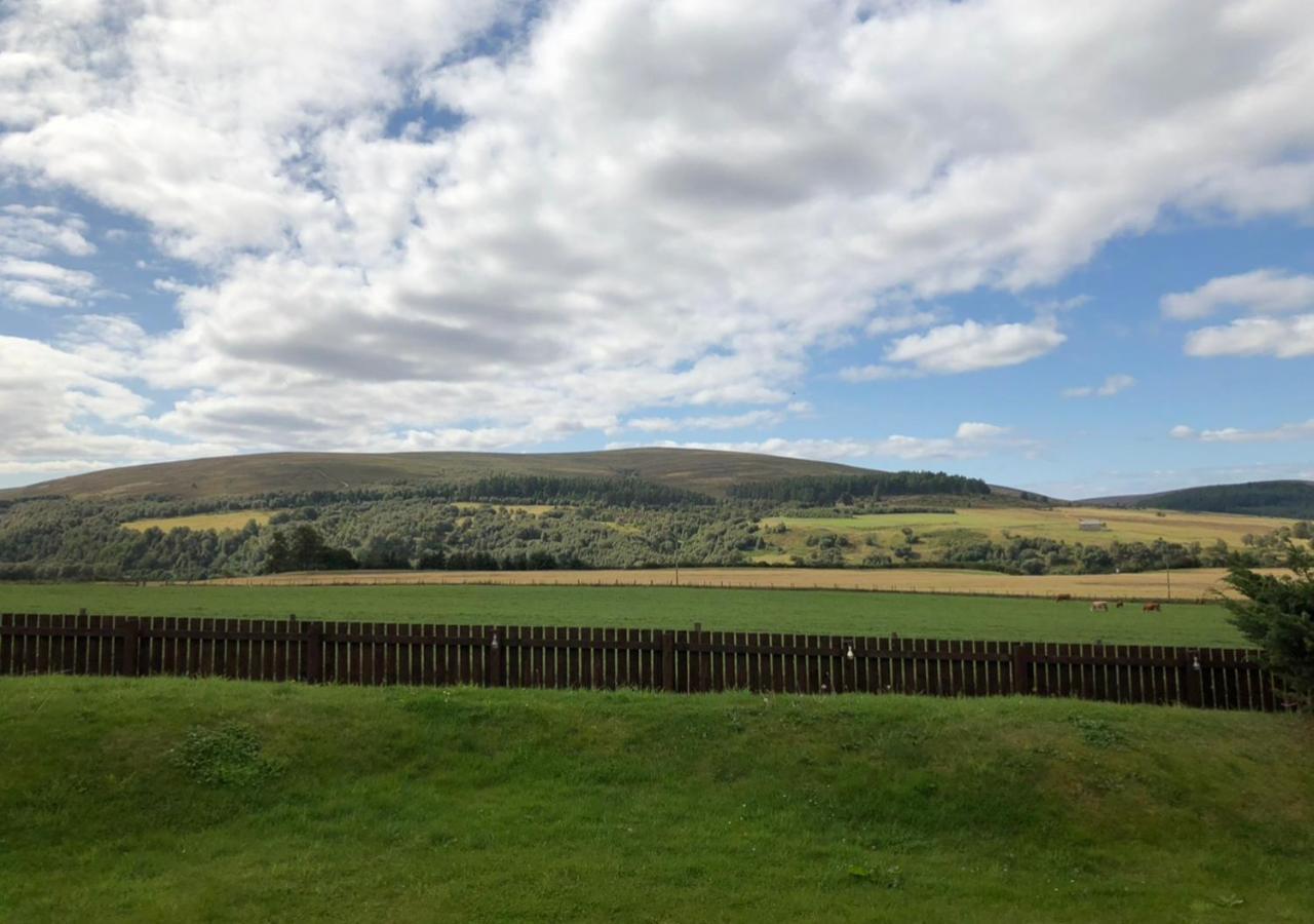 Lindas Retreats Self Catering Accommodation 1 Bedroom Cottage Or 3 Bedroom House Tomintoul Luaran gambar