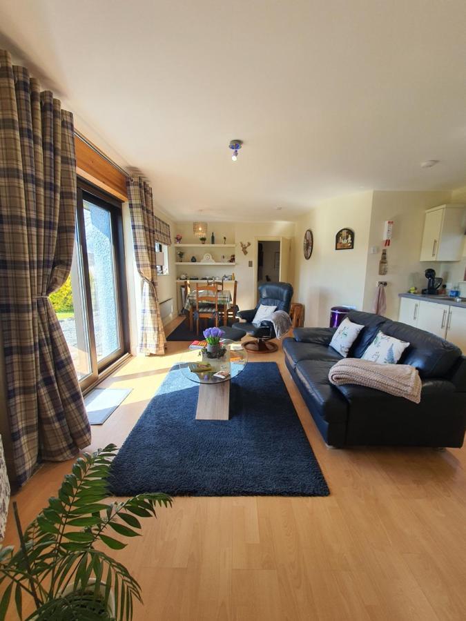 Lindas Retreats Self Catering Accommodation 1 Bedroom Cottage Or 3 Bedroom House Tomintoul Luaran gambar