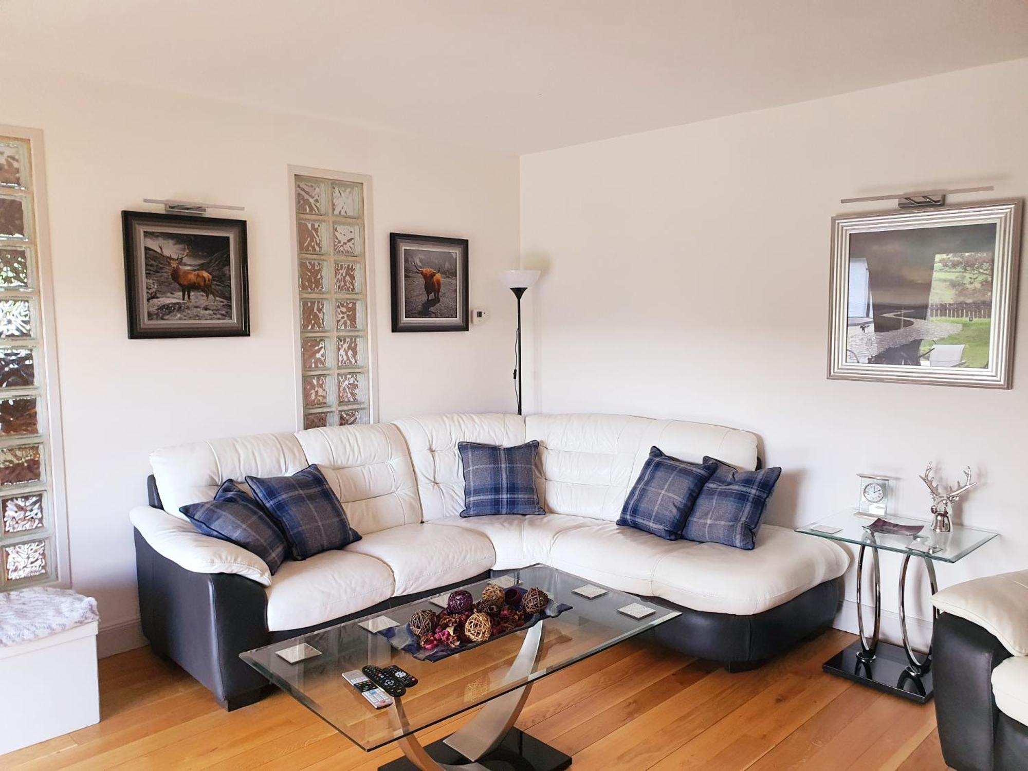 Lindas Retreats Self Catering Accommodation 1 Bedroom Cottage Or 3 Bedroom House Tomintoul Luaran gambar