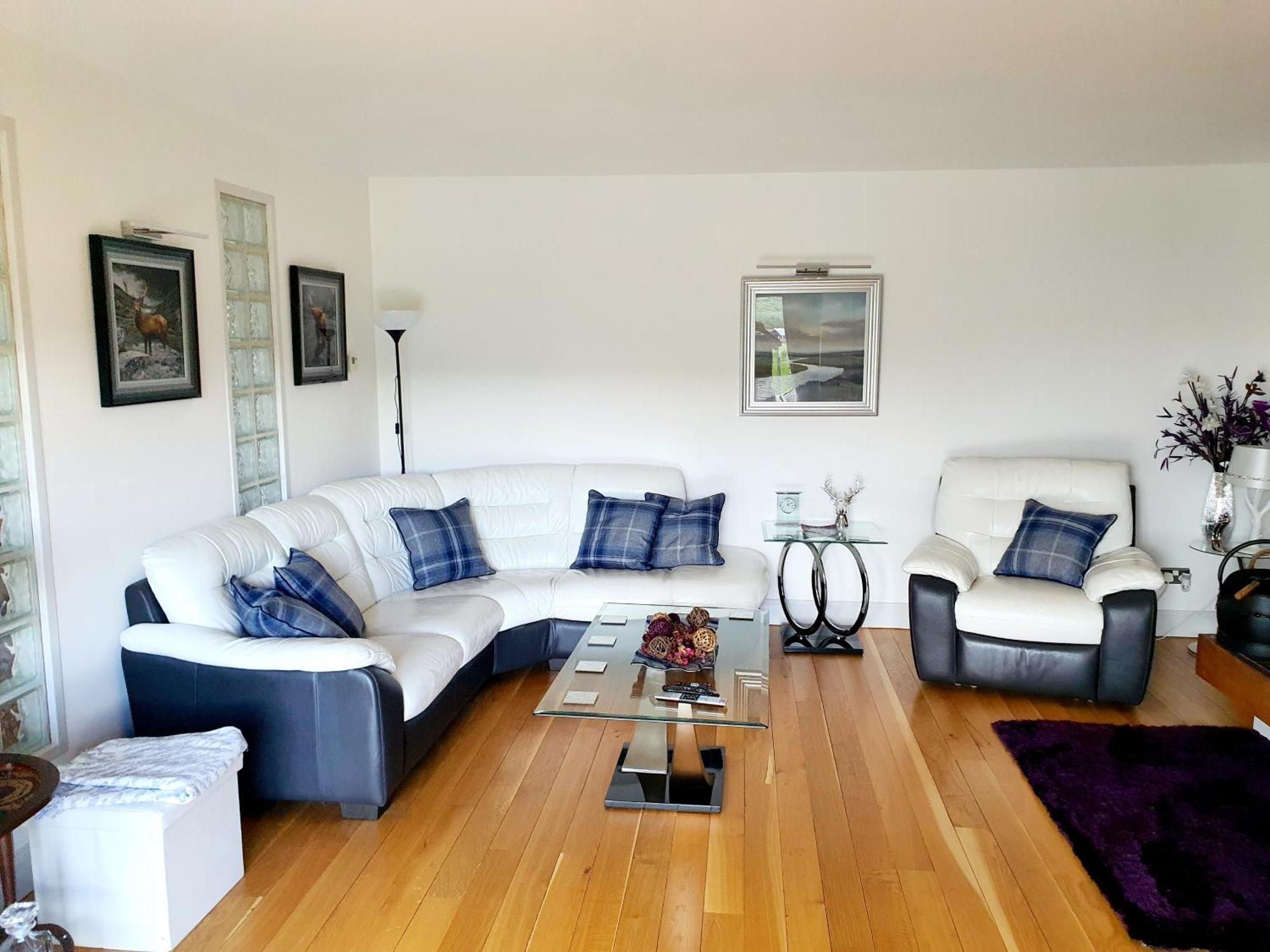 Lindas Retreats Self Catering Accommodation 1 Bedroom Cottage Or 3 Bedroom House Tomintoul Luaran gambar